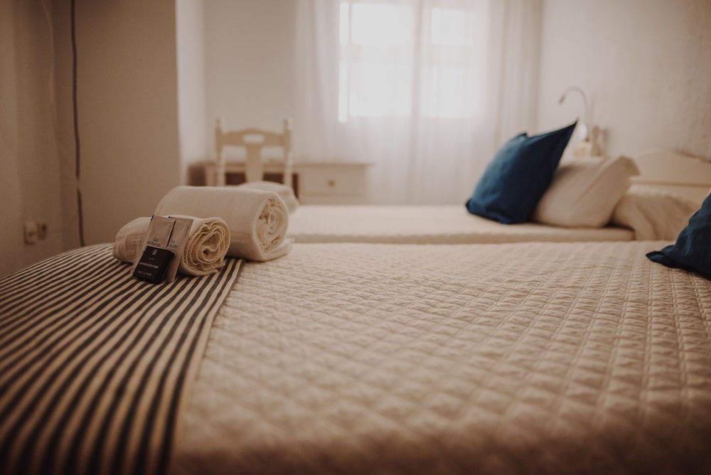 ROOM, TWIN BEDS, GROUND FLOOR