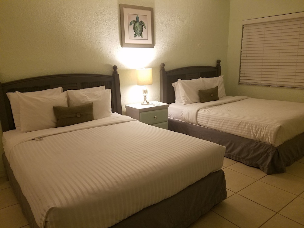 Blind Pass Resort 25/72