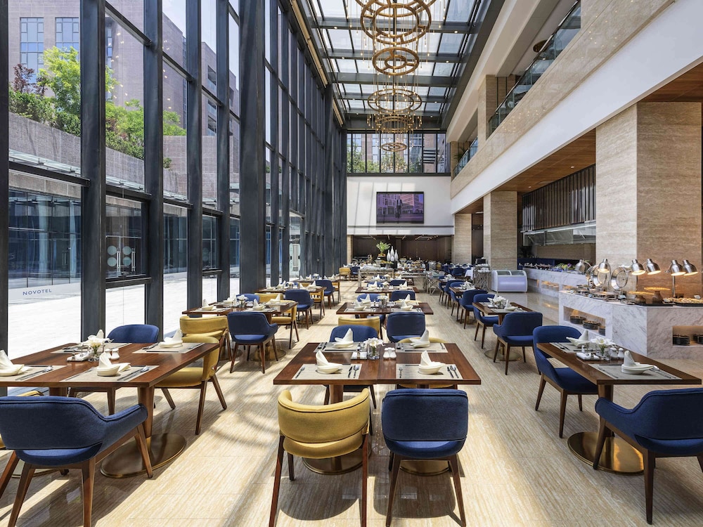Novotel Qingdao New Hope 46/72