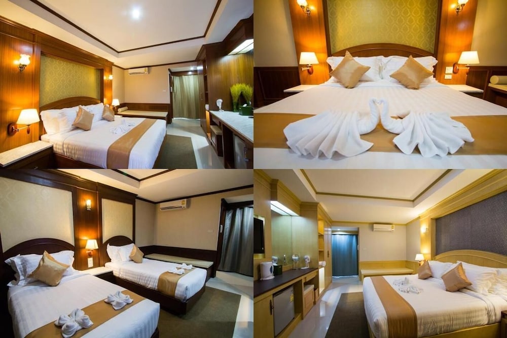 The Lion King Hotel 30/63