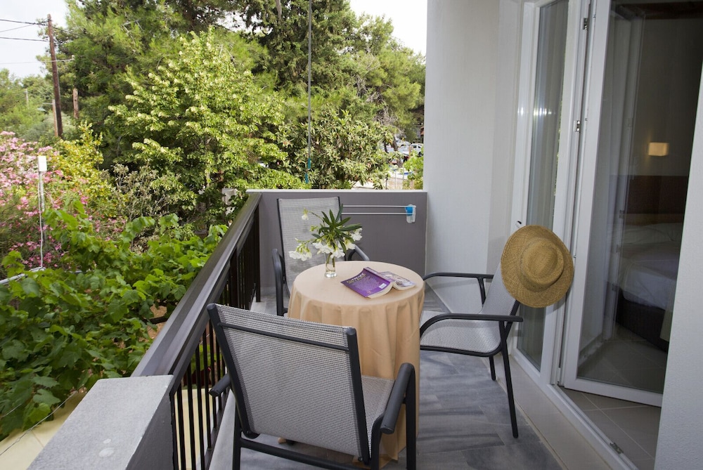 Hotel Sirines 37/50