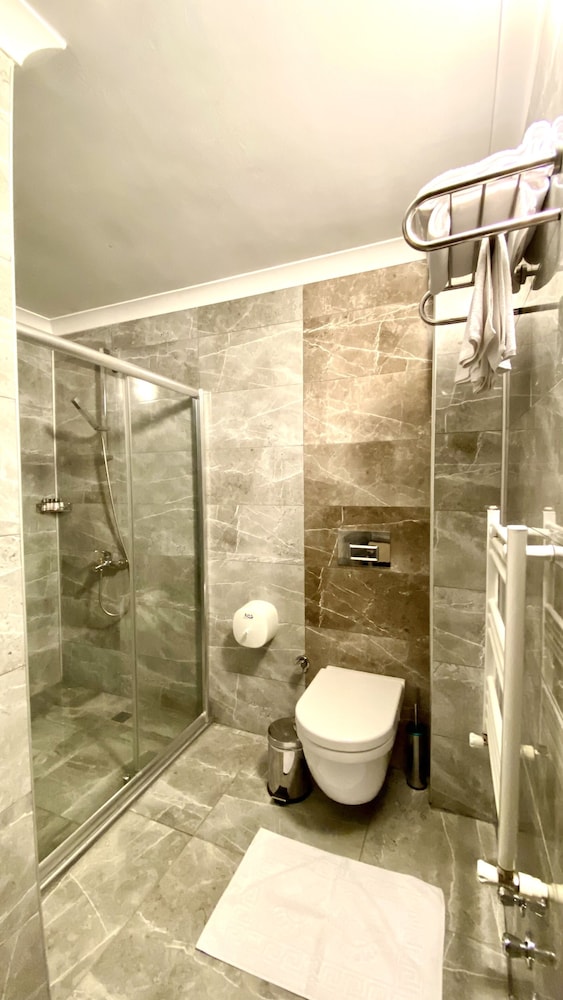 Caykent Suites Deluxe Hotel 48/50