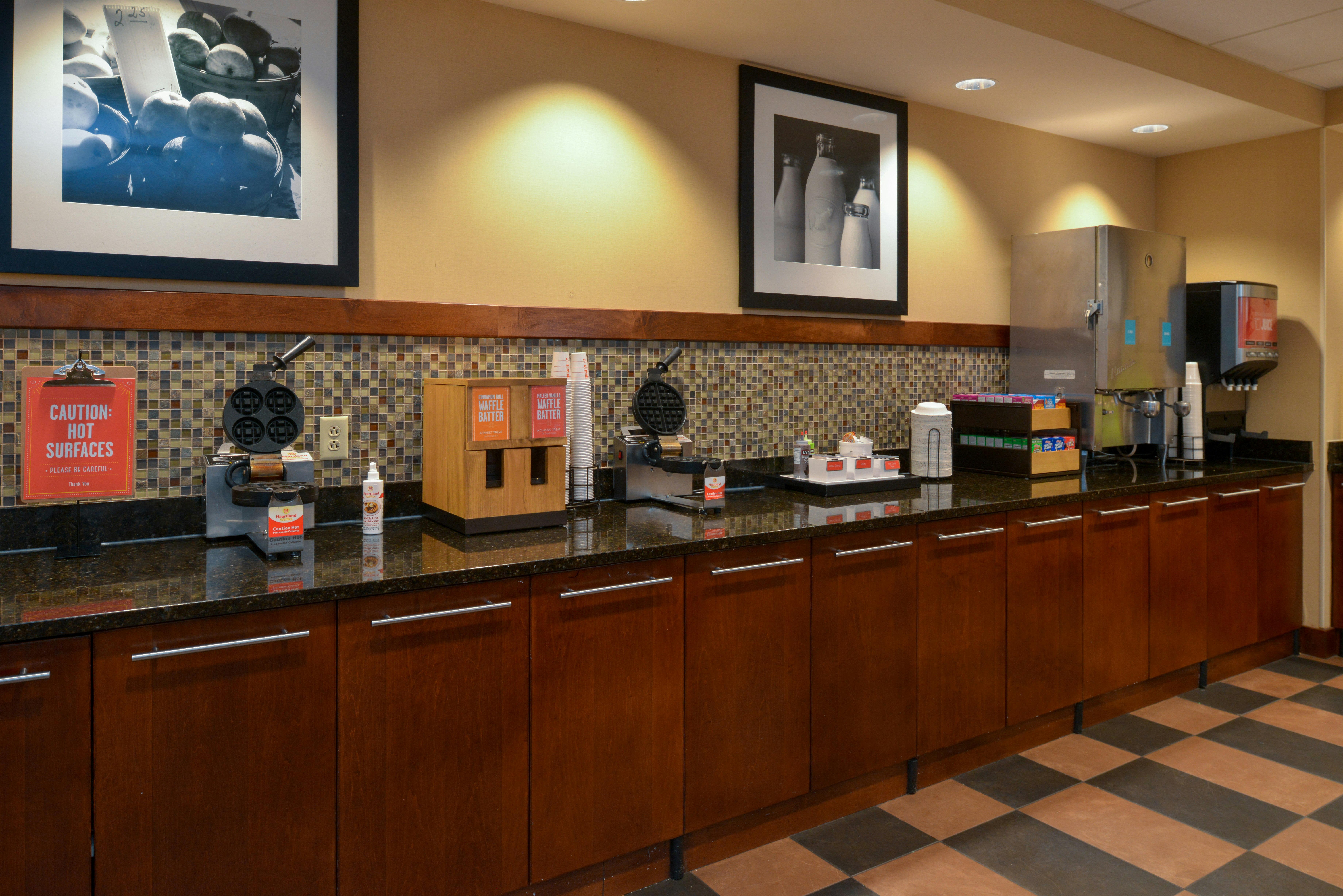 Hampton Inn Frederick 9/70