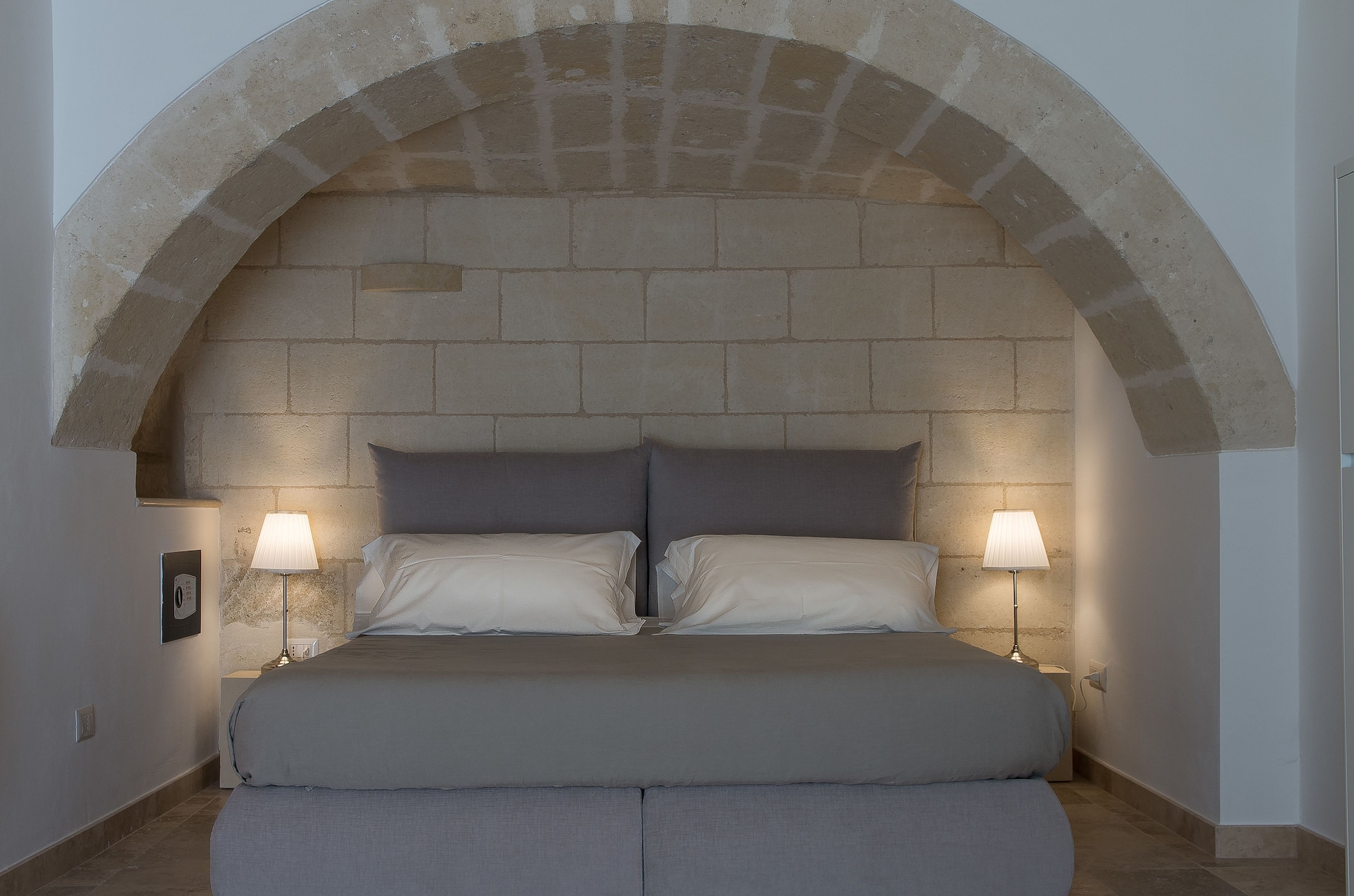 COMFORT, DOUBLE OR TWIN BED