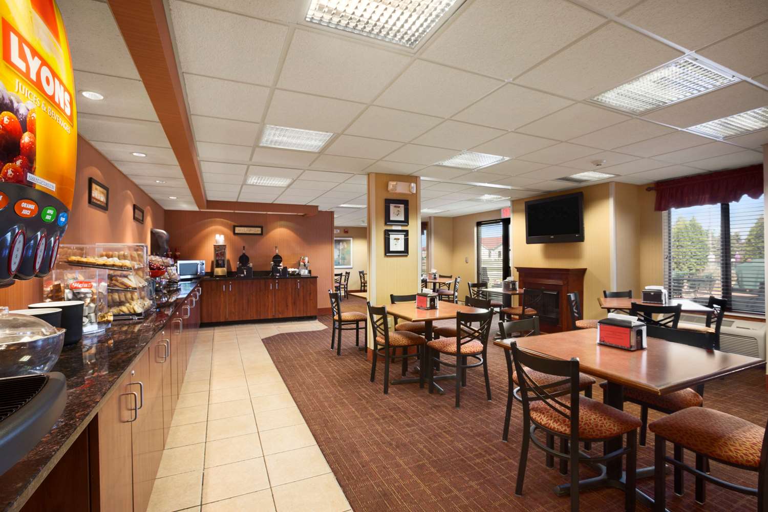 Ramada by Wyndham Wisconsin Dells 6/11