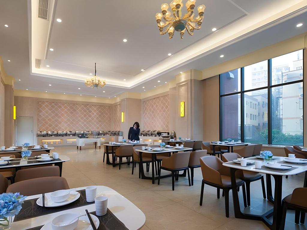 Vienna International Hotel (Foshan Shishan) 38/46