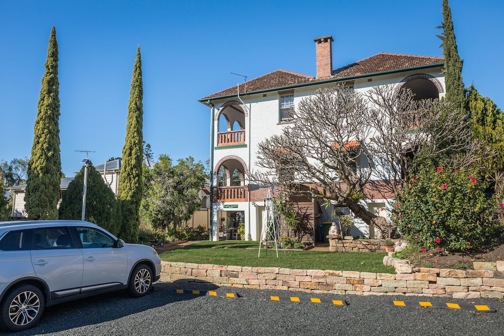Cumquat House 48/58