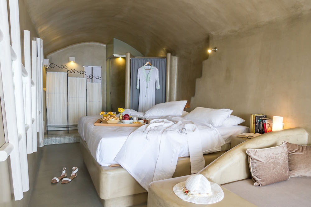 Allure Breeze Suites 47/79