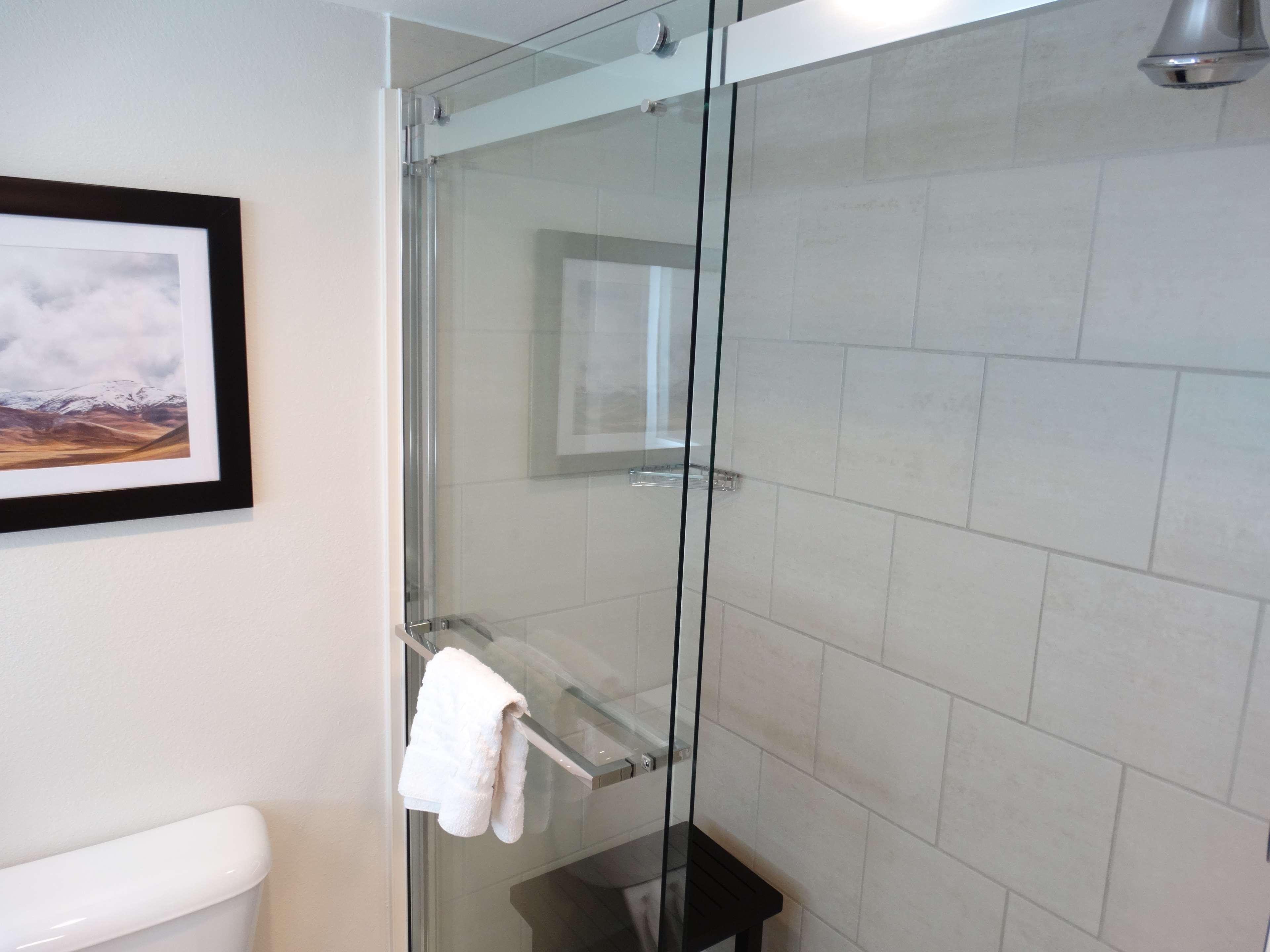 Room, 2 Queen Beds, Patio, Pool Side، Best Western Denver East 4/7