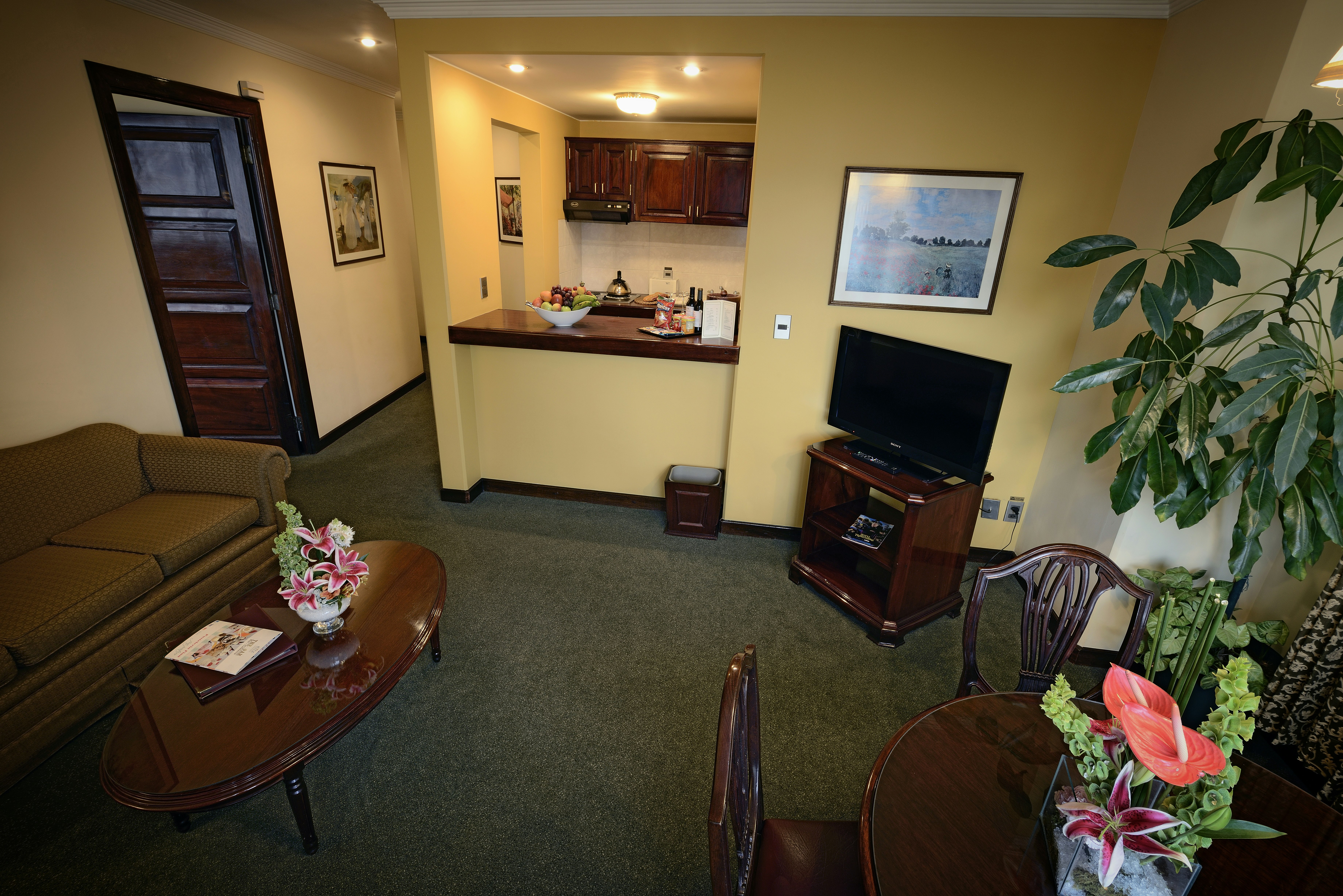 Ritz Apart Hotel 24/48