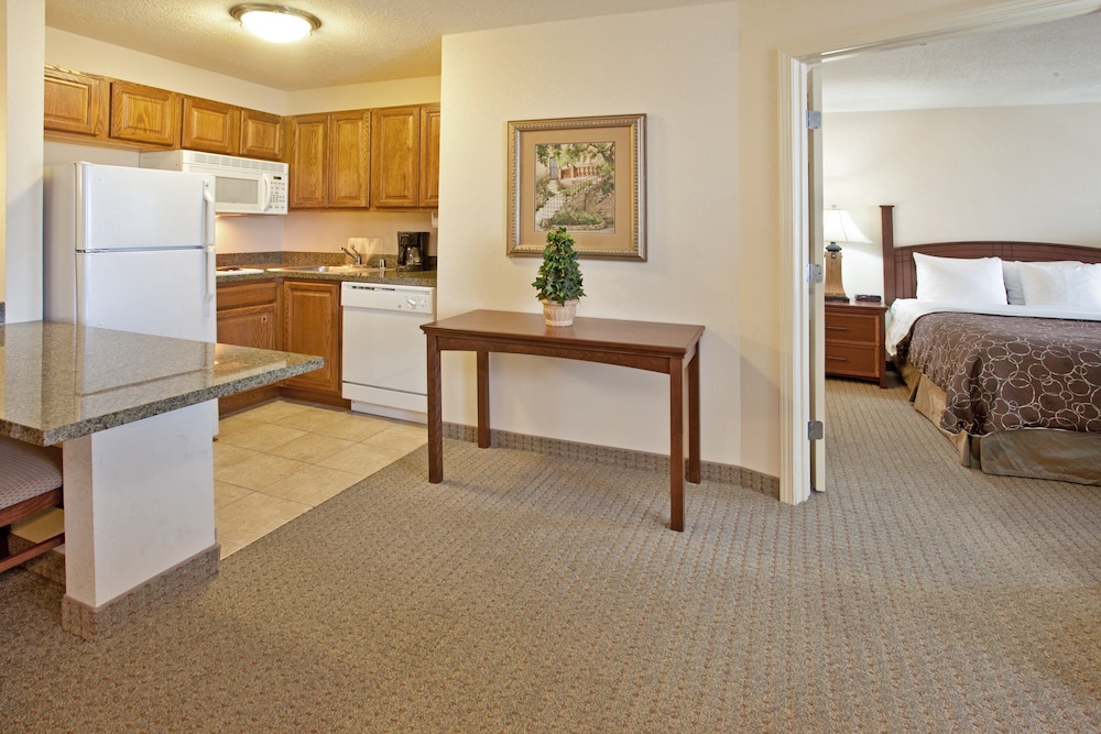 Staybridge Suites Albuquerque North 52/78