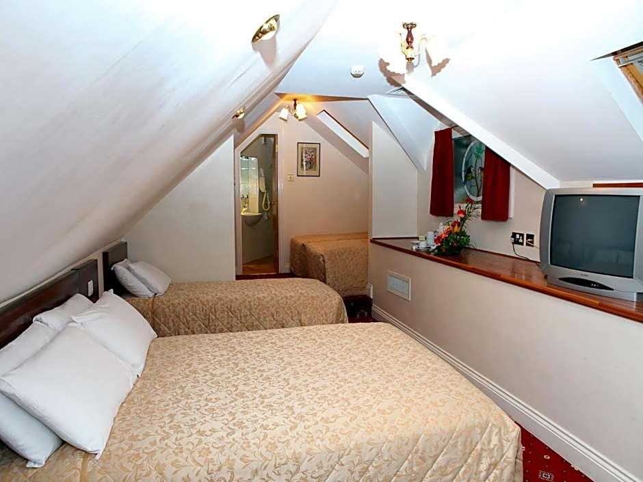 Gatwick Cambridge Hotel 35/53