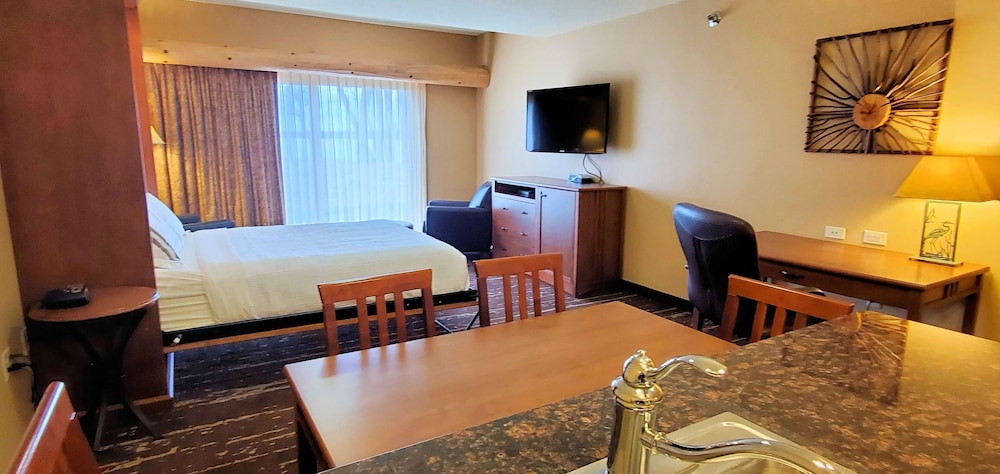 Best Western Premier The Lodge On Lake Detroit 15/35