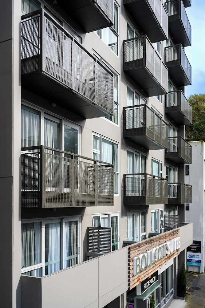 Boulcott Suites 4/70
