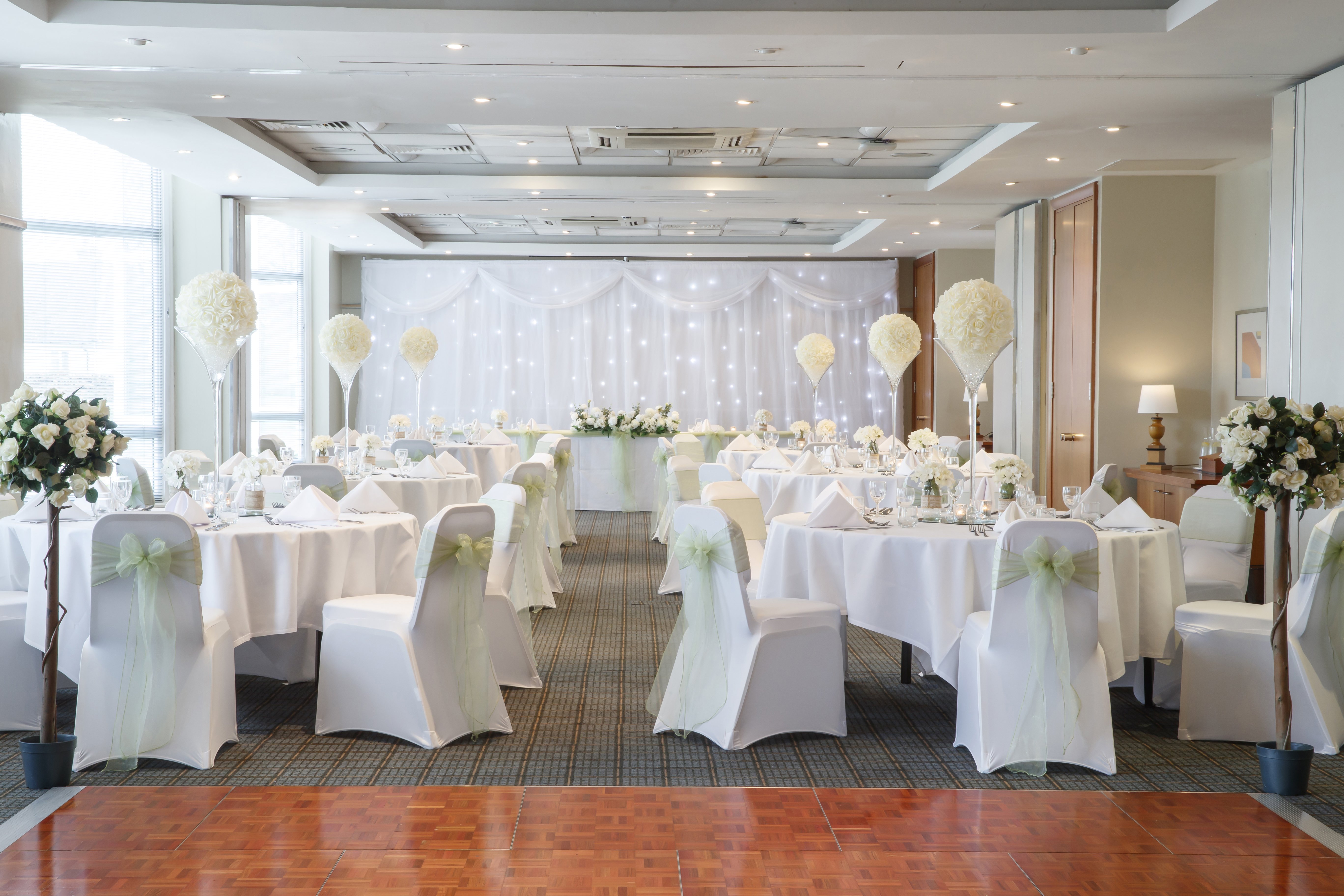 HOLIDAY INN BASINGSTOKE 38/45