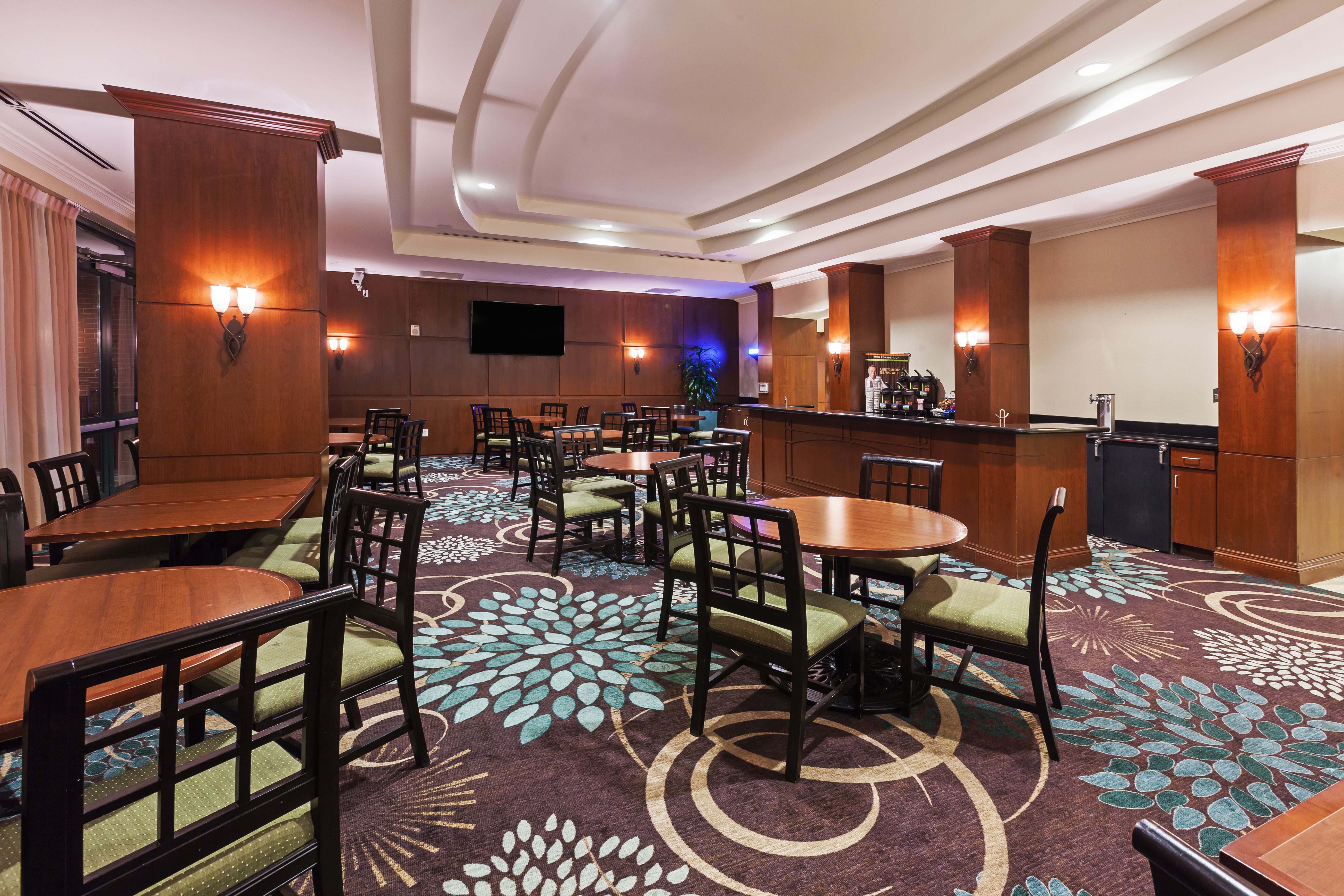 Staybridge Suites San Antonio Downtown Conv Ctr, an IHG Hotel 28/37