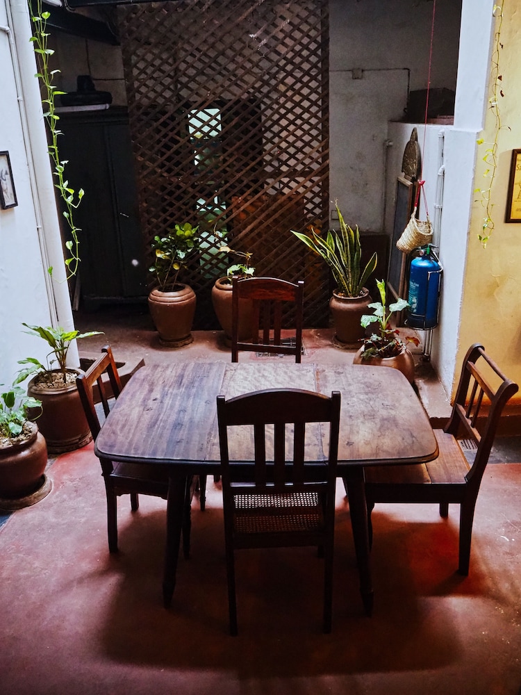 Zanzibar Coffee House 31/50