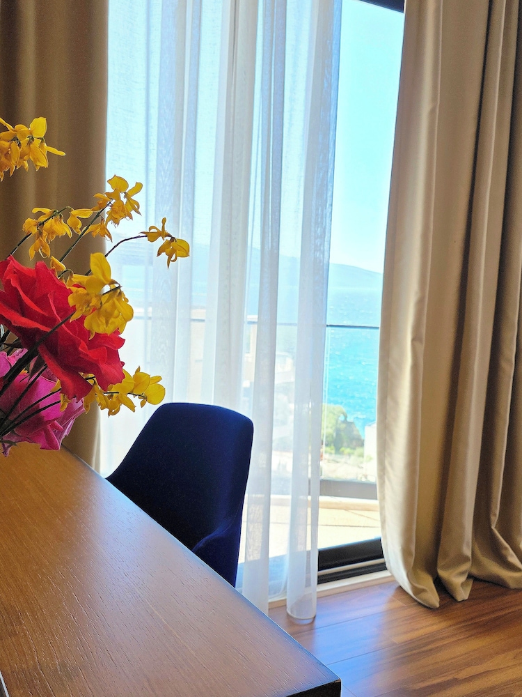 Valza Boutique Hotel 44/64