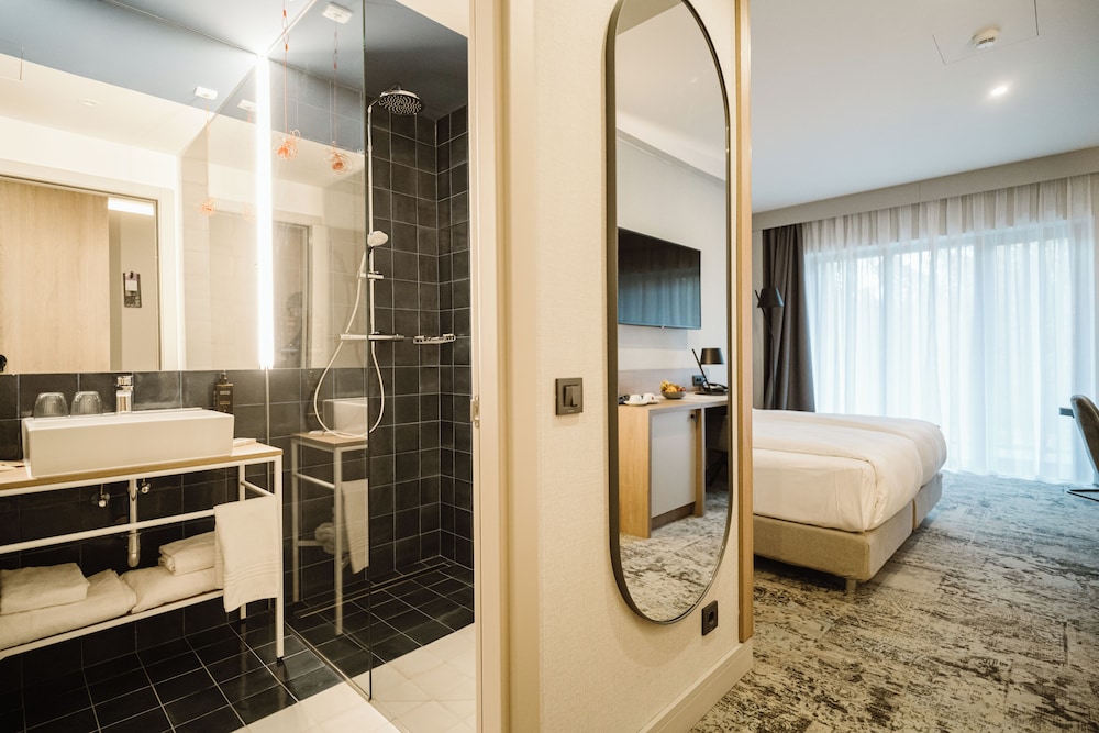 Mercure Sibiu Arsenal 50/50