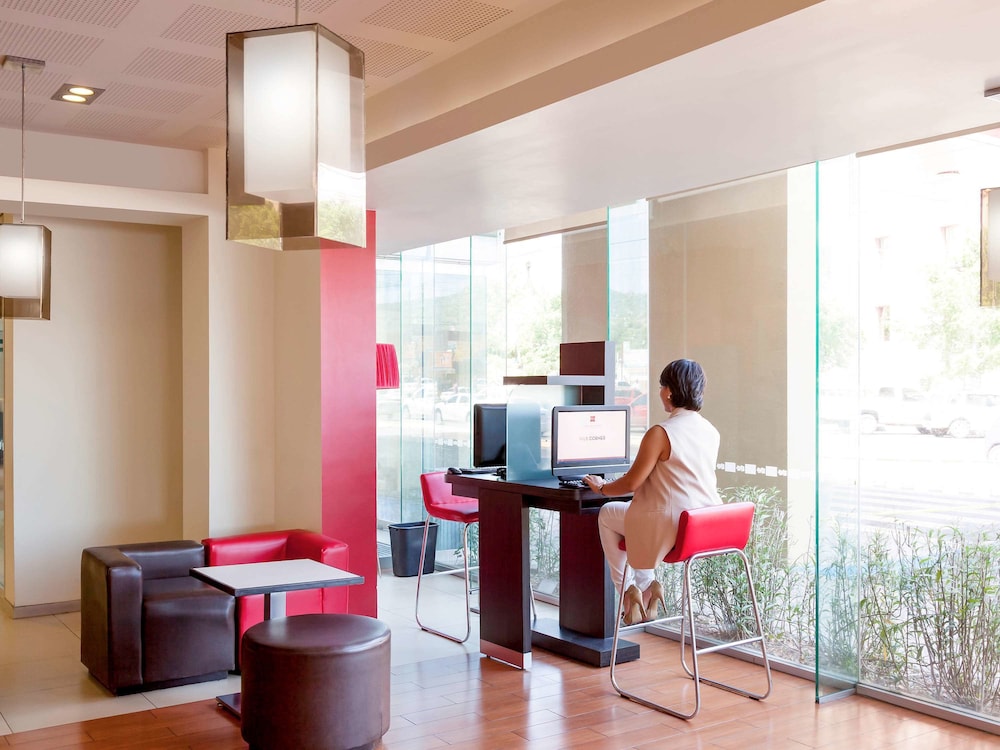 Ibis Hermosillo 39/47