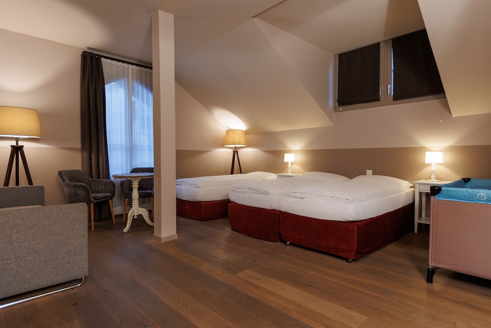 Hotel Emmental 7/58