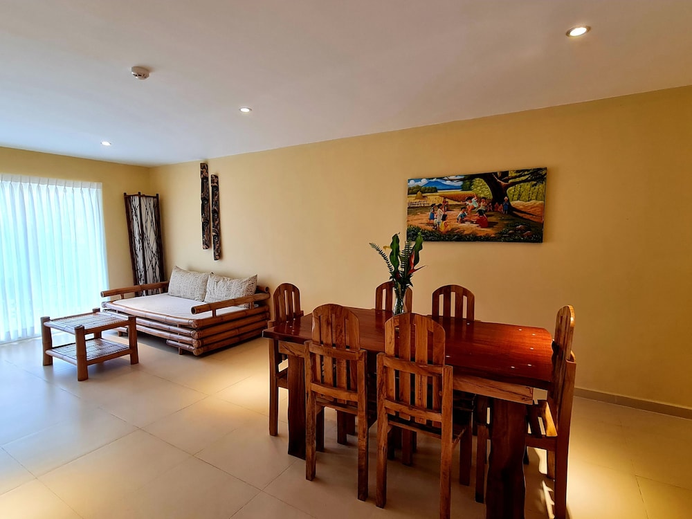 Boracay Amor Apartments 24/72