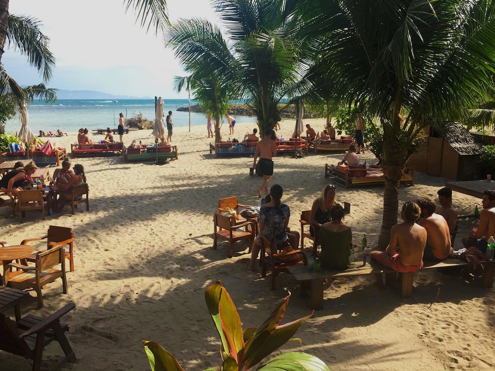 Echo Beach Backpackers 46/50