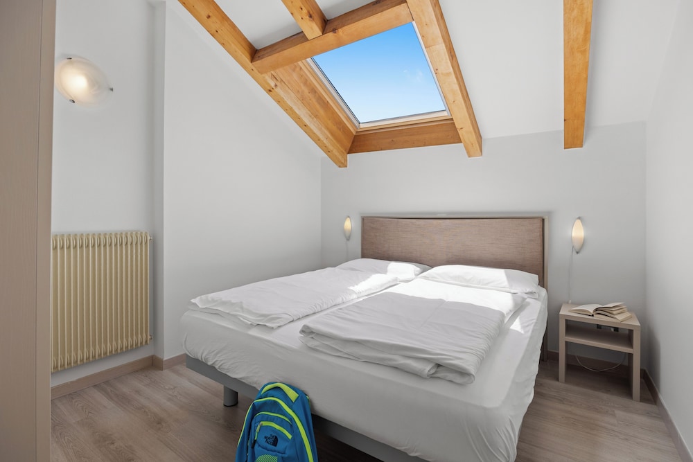 1 Bedroom, Apartment, 2 Double Beds, Balcony, North Wing, Residence Lagorai 5/6