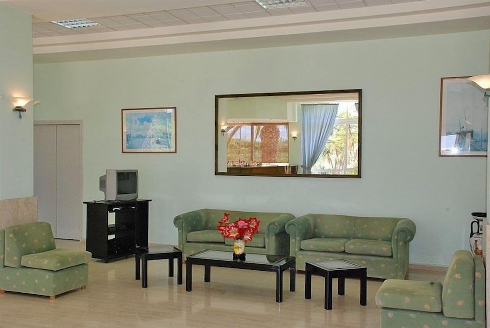 Paramonas Hotel 22/50