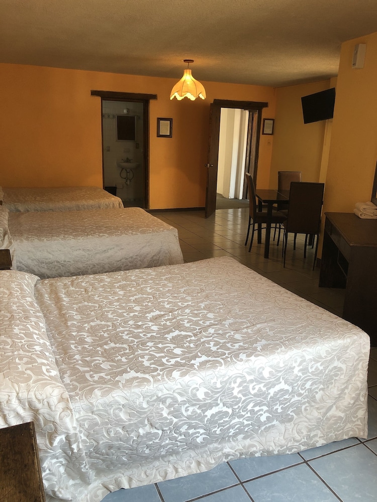 Hotel Del Conde 25/38