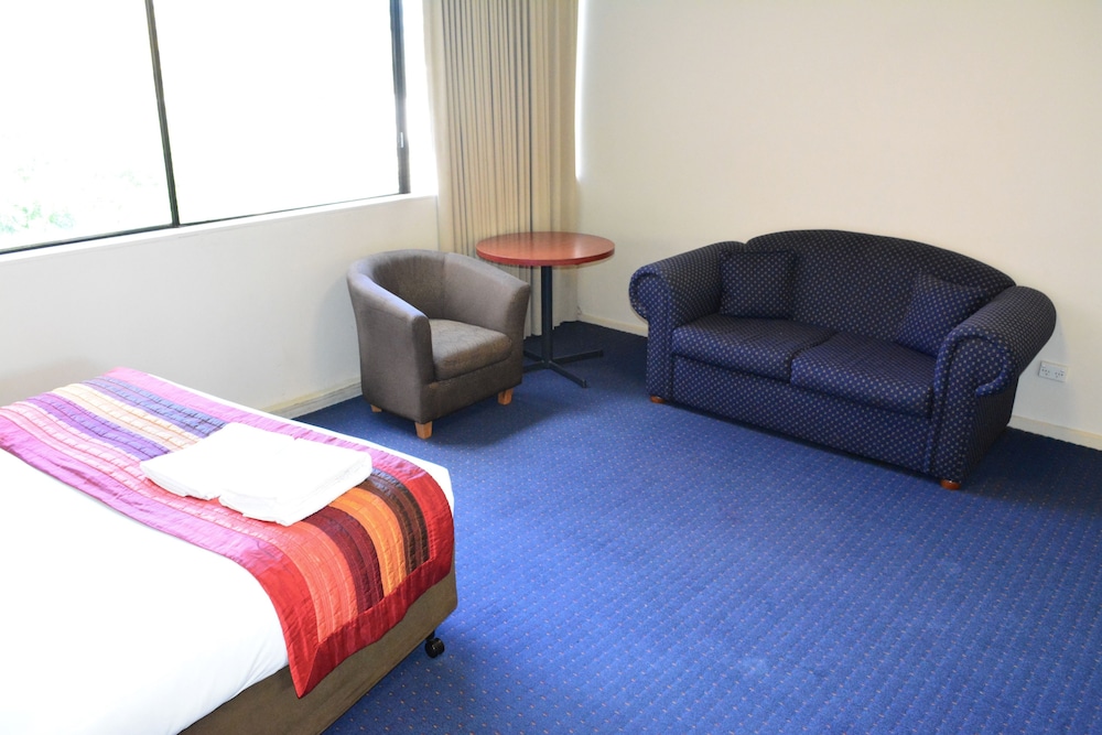 City Park Hotel 11/28