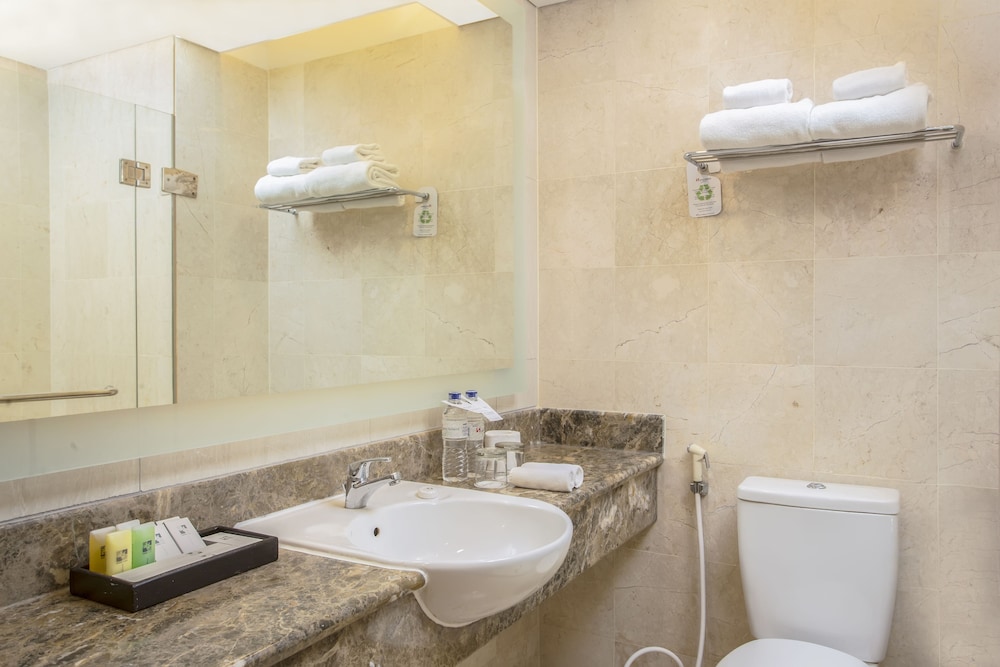 غرفة سوبيريور بسريرين منفصلين، Swiss-Belhotel Papua Jayapura 2/3