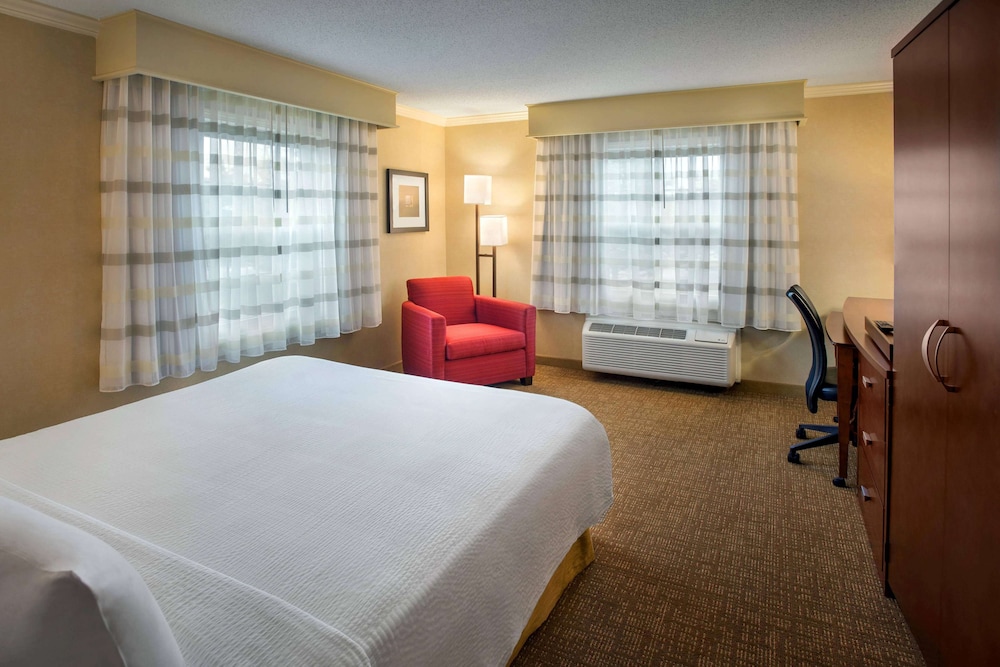 Boston Woburn Burlington Hotel 8/49