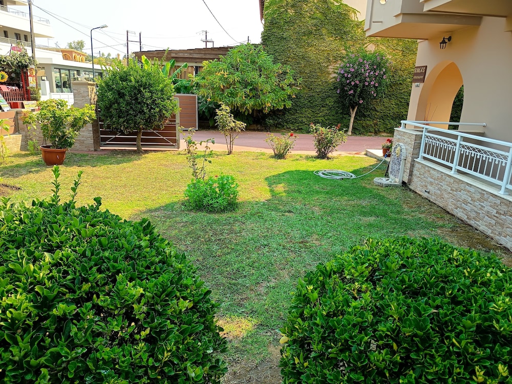 Toulas Apartments 39/50