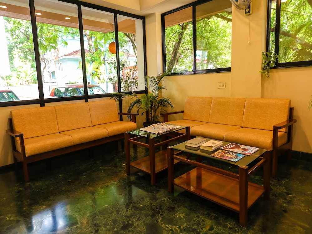 Oyo 9225 Hotel Lotus 14/20