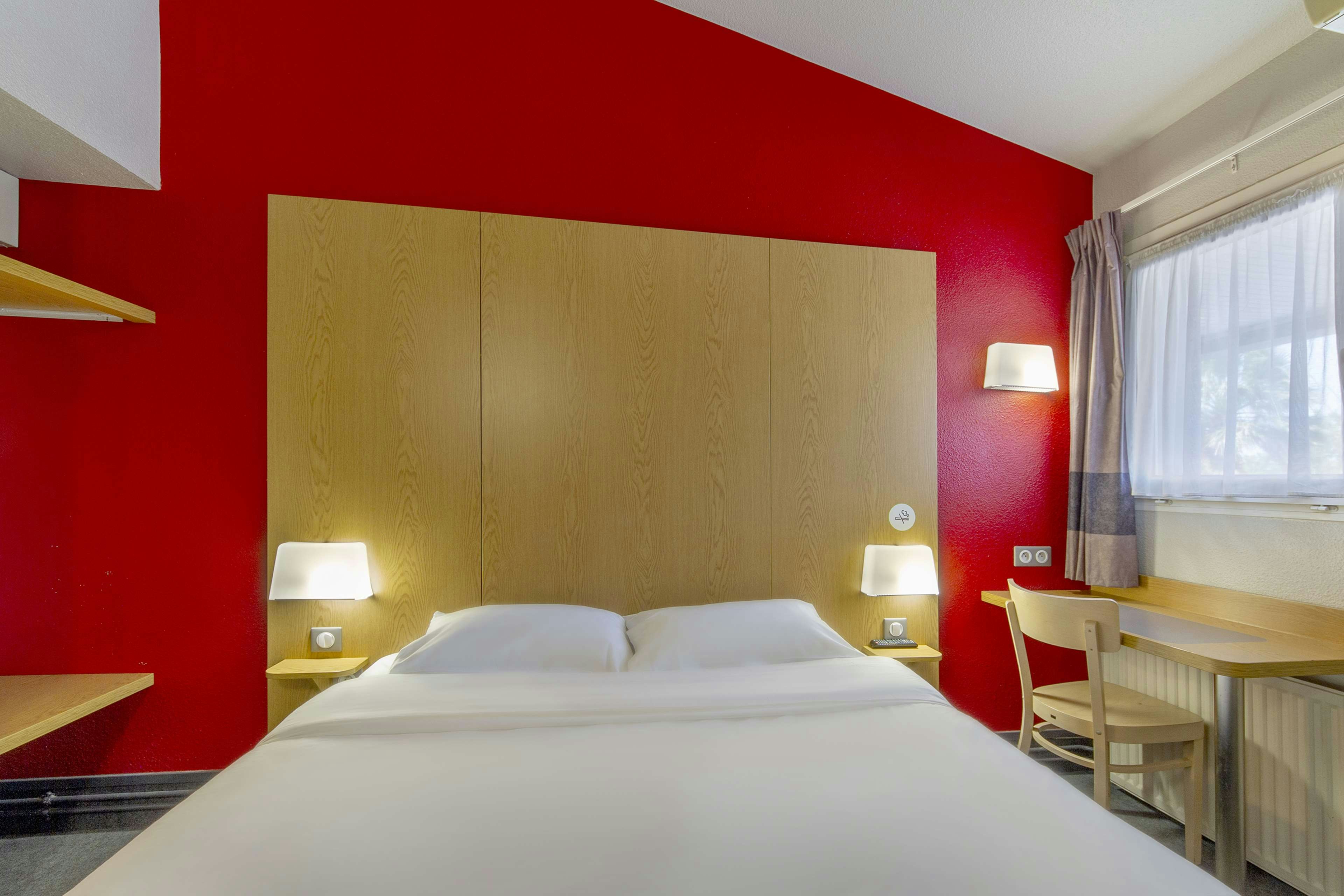 B&B HOTEL Perpignan Sud Porte d Espagne 3/13