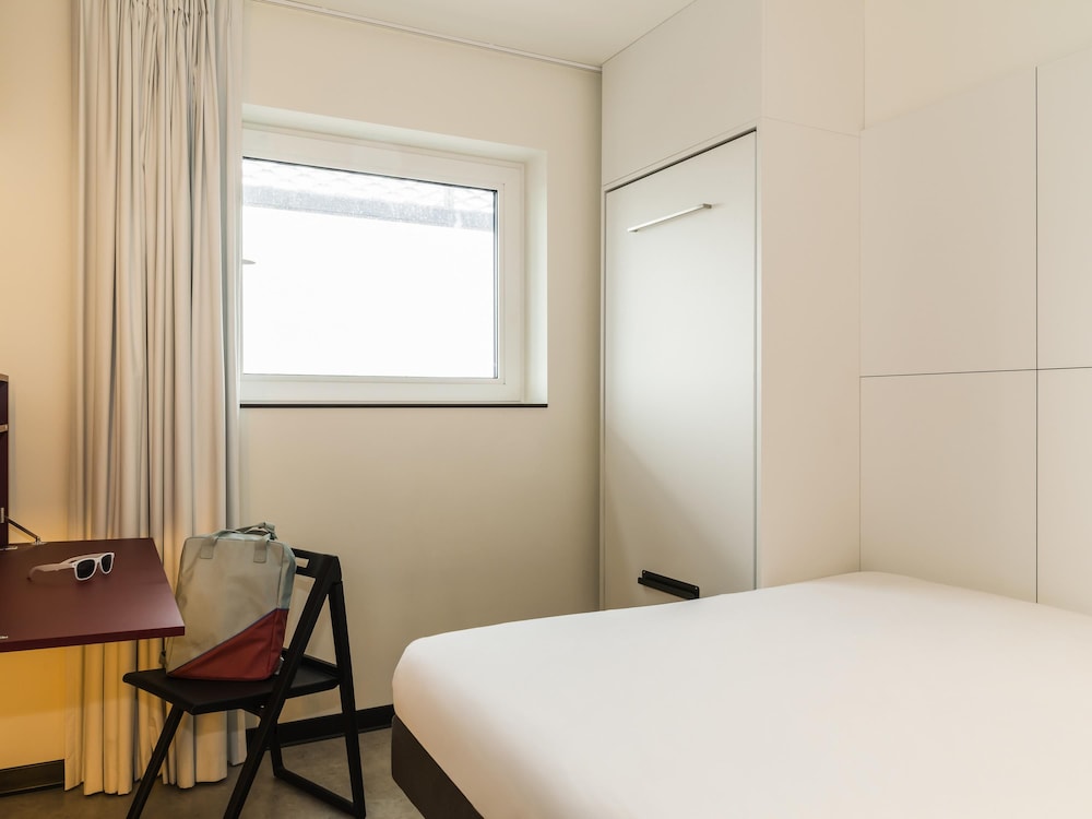 Ibis Budget Blankenberge 13/56