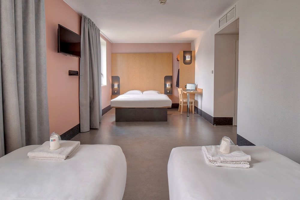 B&B HOTEL Bayonne Tarnos 18/30