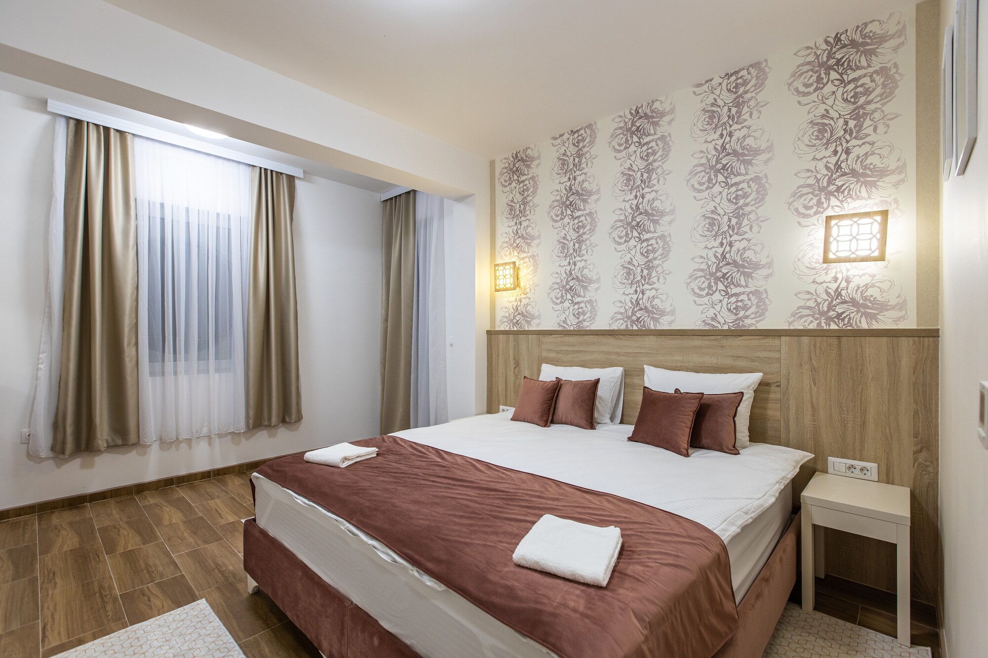 Comfort, King Bed