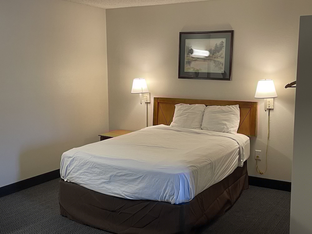 Skyway Inn SeaTac 18/58