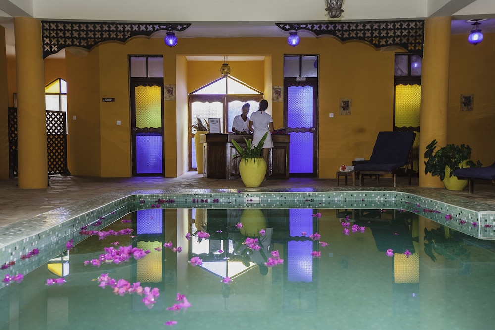 AHG Waridi Beach Resort & Spa 25/47