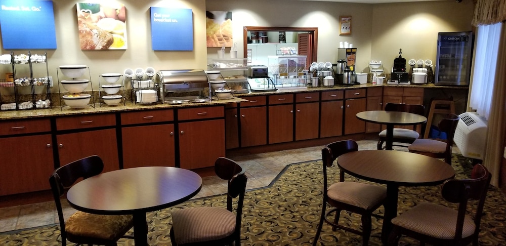 Fairbridge Inn & Suites Batavia - Darien Amusement Park 26/33