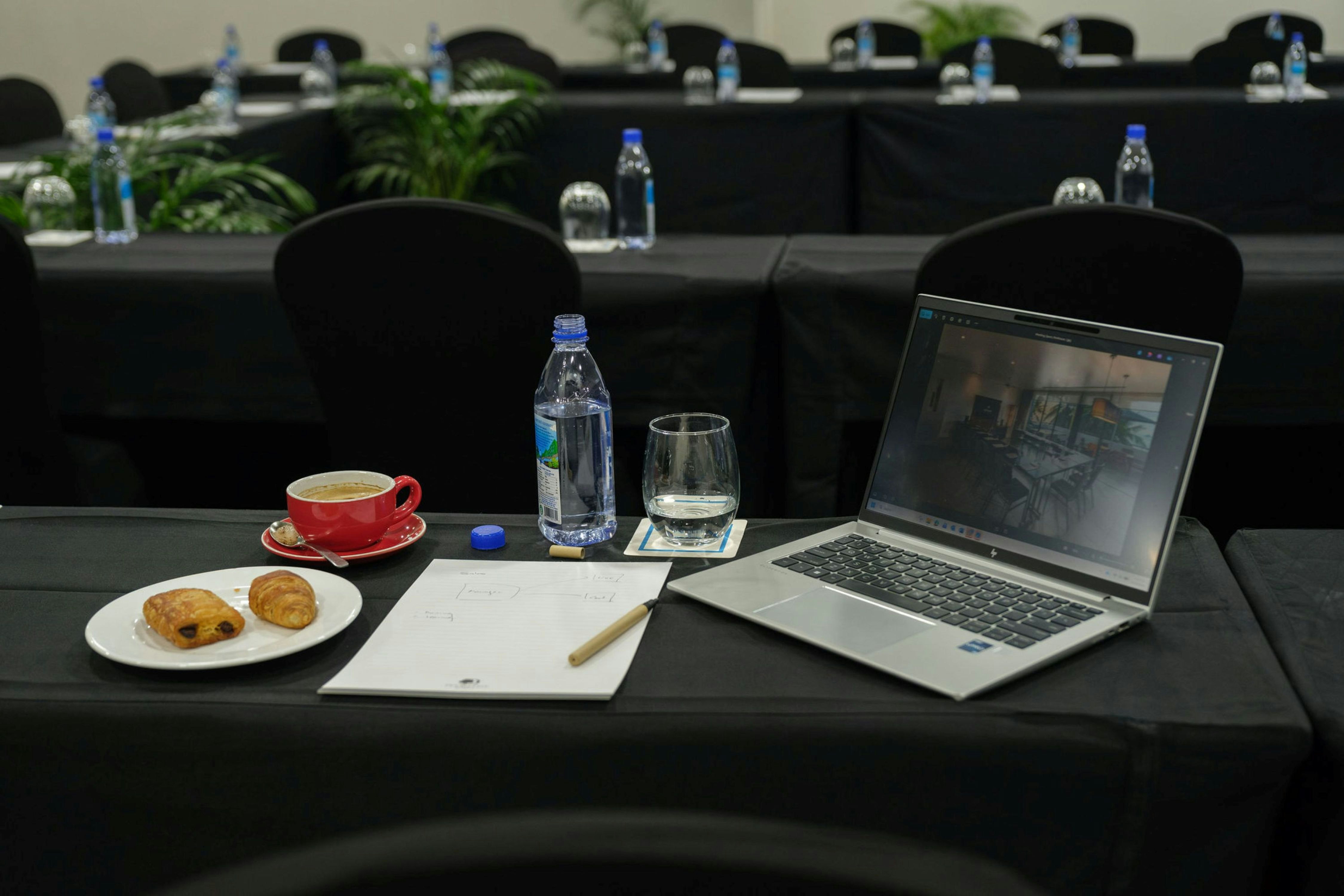 DoubleTree Resort by Hilton Hotel Fiji - Sonaisali Island 24/63