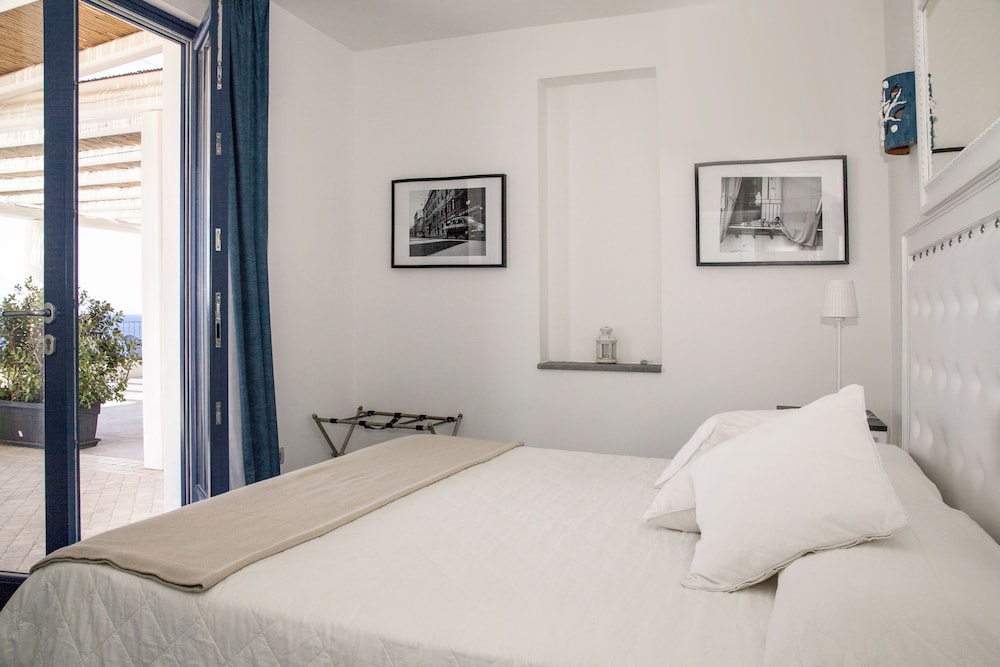 Hotel Cutimare 5/50
