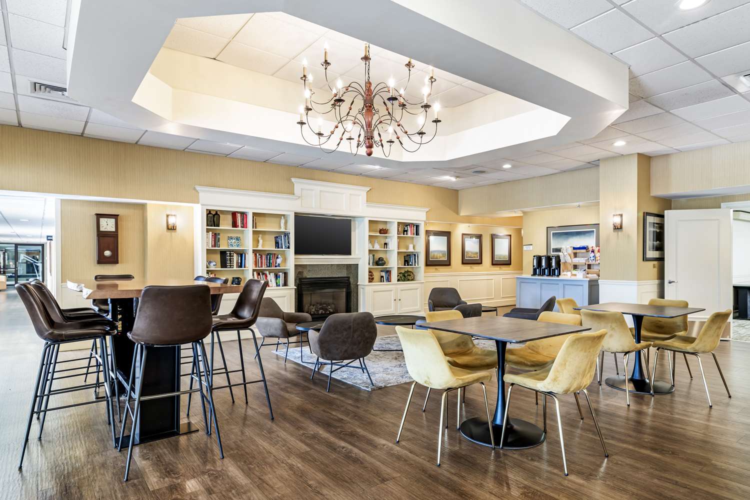 restaurant cafeteria