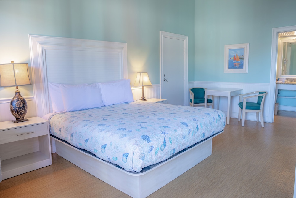 Sea And Breeze Hotel And Condo 23/49