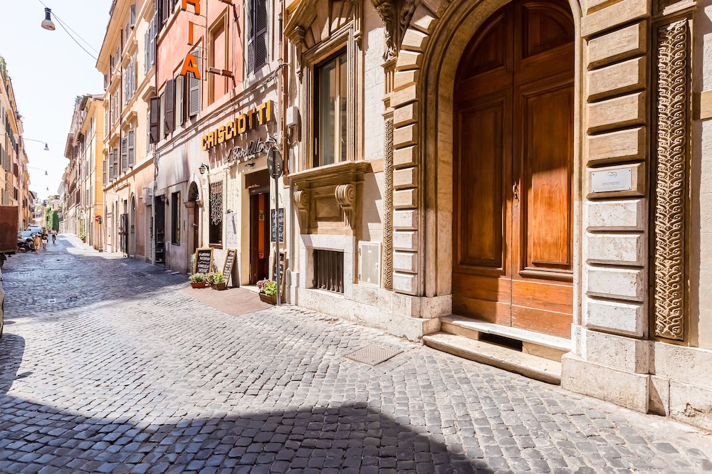 Colosseum Terrace Apartment 39/50