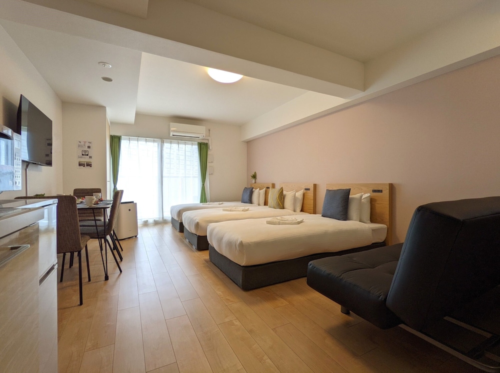Eslead Hotel Namba South I 15/50