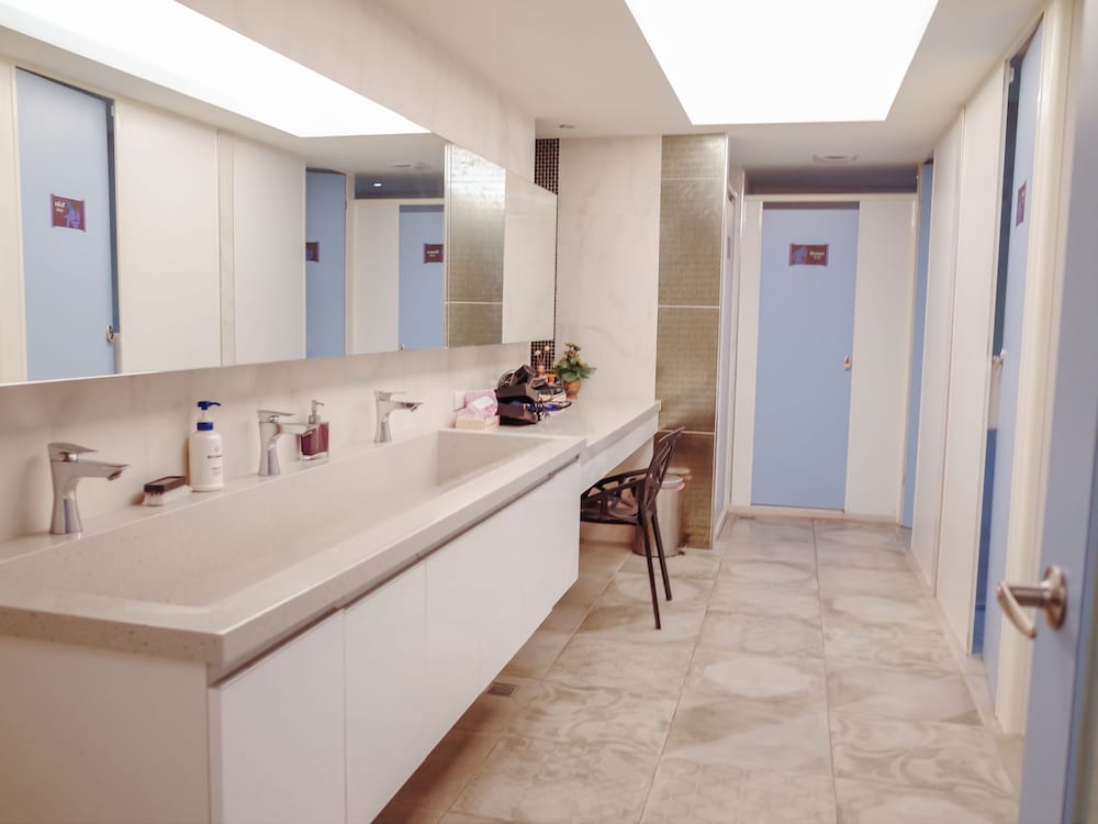 D'well Hostel 15/50