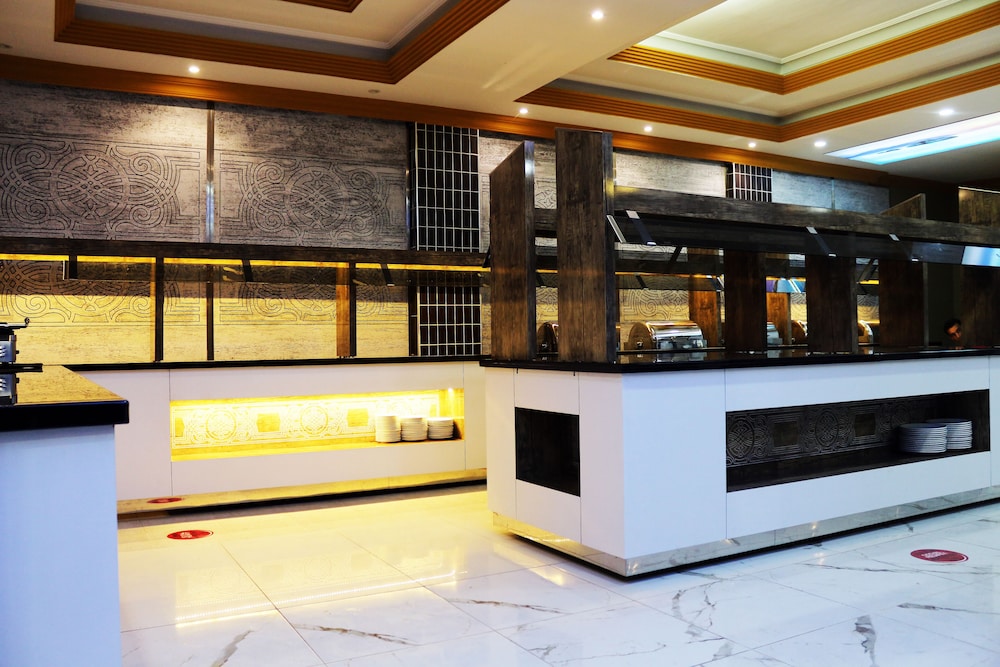 SELINUS BEACH CLUB HOTEL 6/50